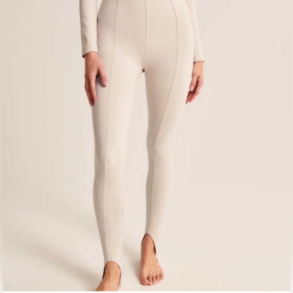 ABERCROMBIE ivory stirrup leggings